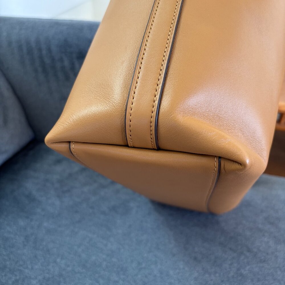 Authentic COACH Juliet 38 Honey Brown - Picture 16 of 17